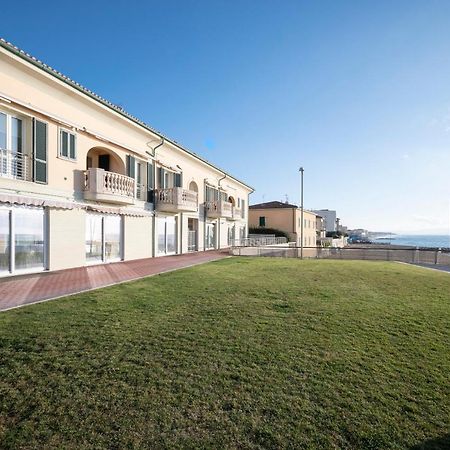 Suite Vista Mare San Vincenzo Exterior photo